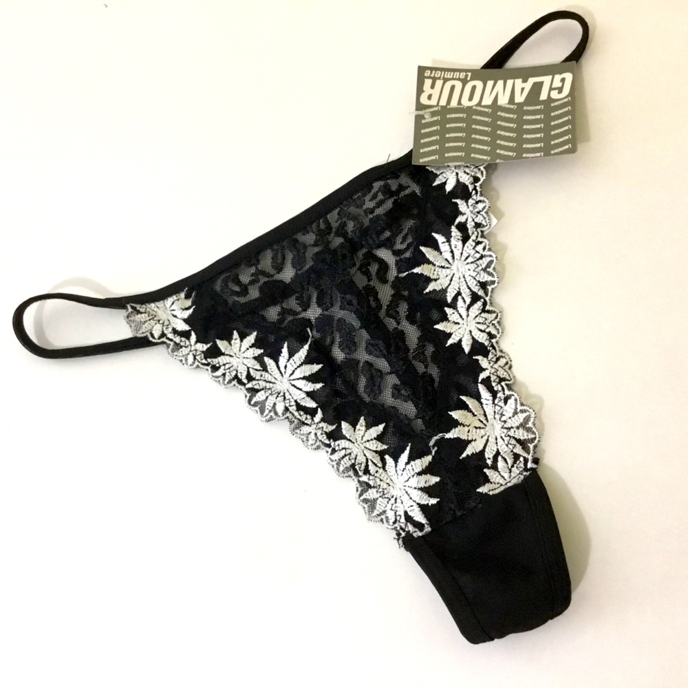 Glamour Women’s Black White Embroidered Floral Thong Panty Size M Elegant